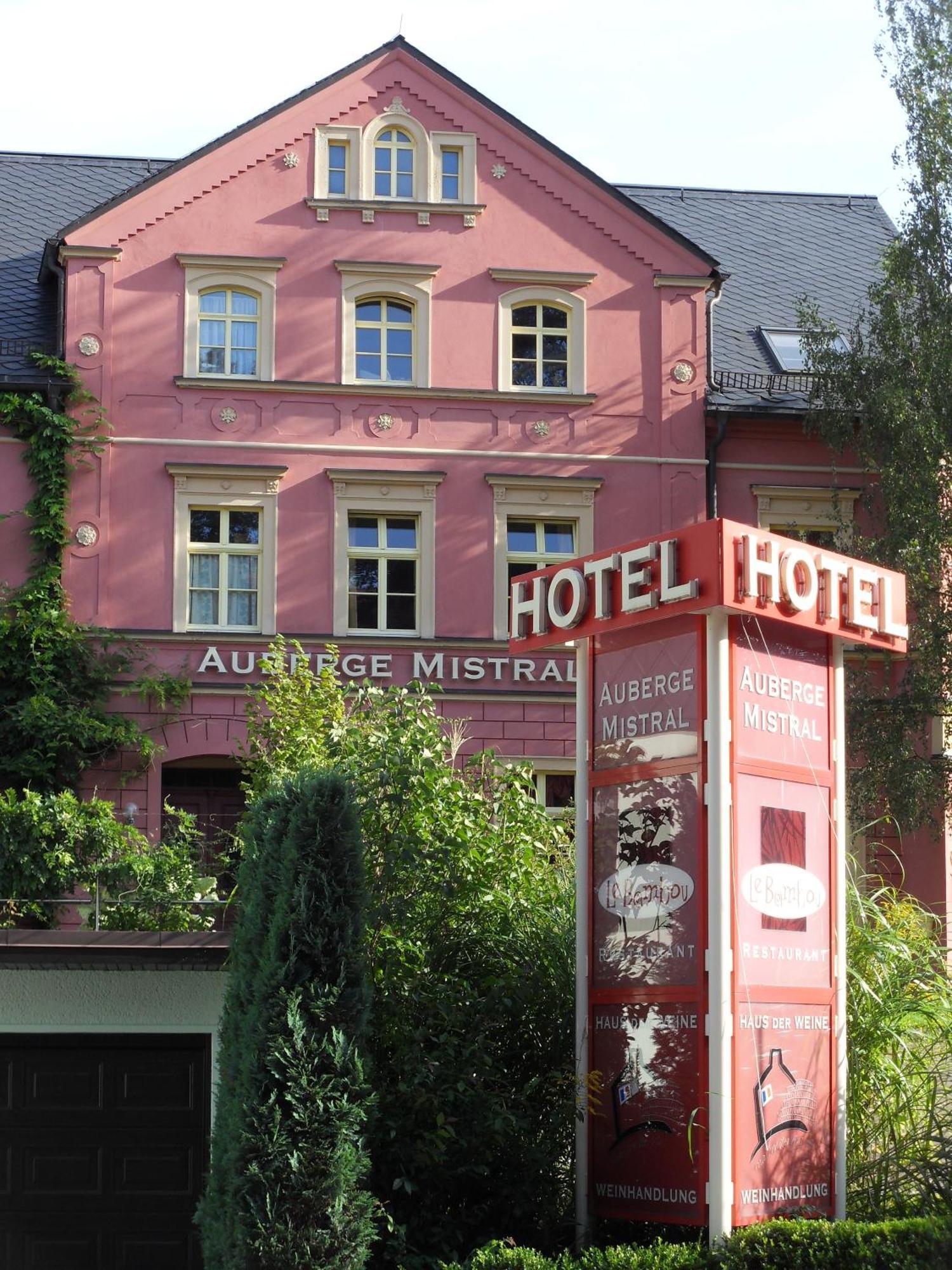 Wein-Hotel Auberge Mistral Freiberg Exterior foto